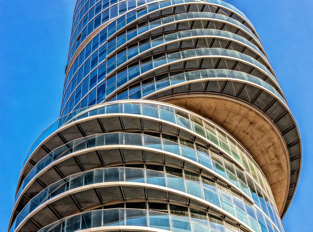 What Does 1.96 Meters Tall Look Like in Real Life?